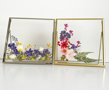 Load image into Gallery viewer, pressed flower and calligraphy glass frame, 압화와 손글씨의 특별한 유리액자